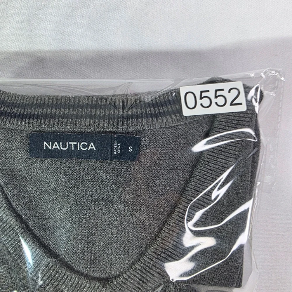 Nautica mens neck
